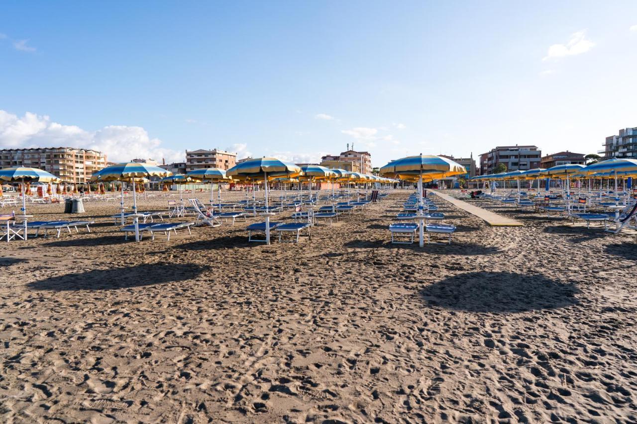 Lola Piccolo Hotel E Appartamenti Marina di Grosseto Zewnętrze zdjęcie