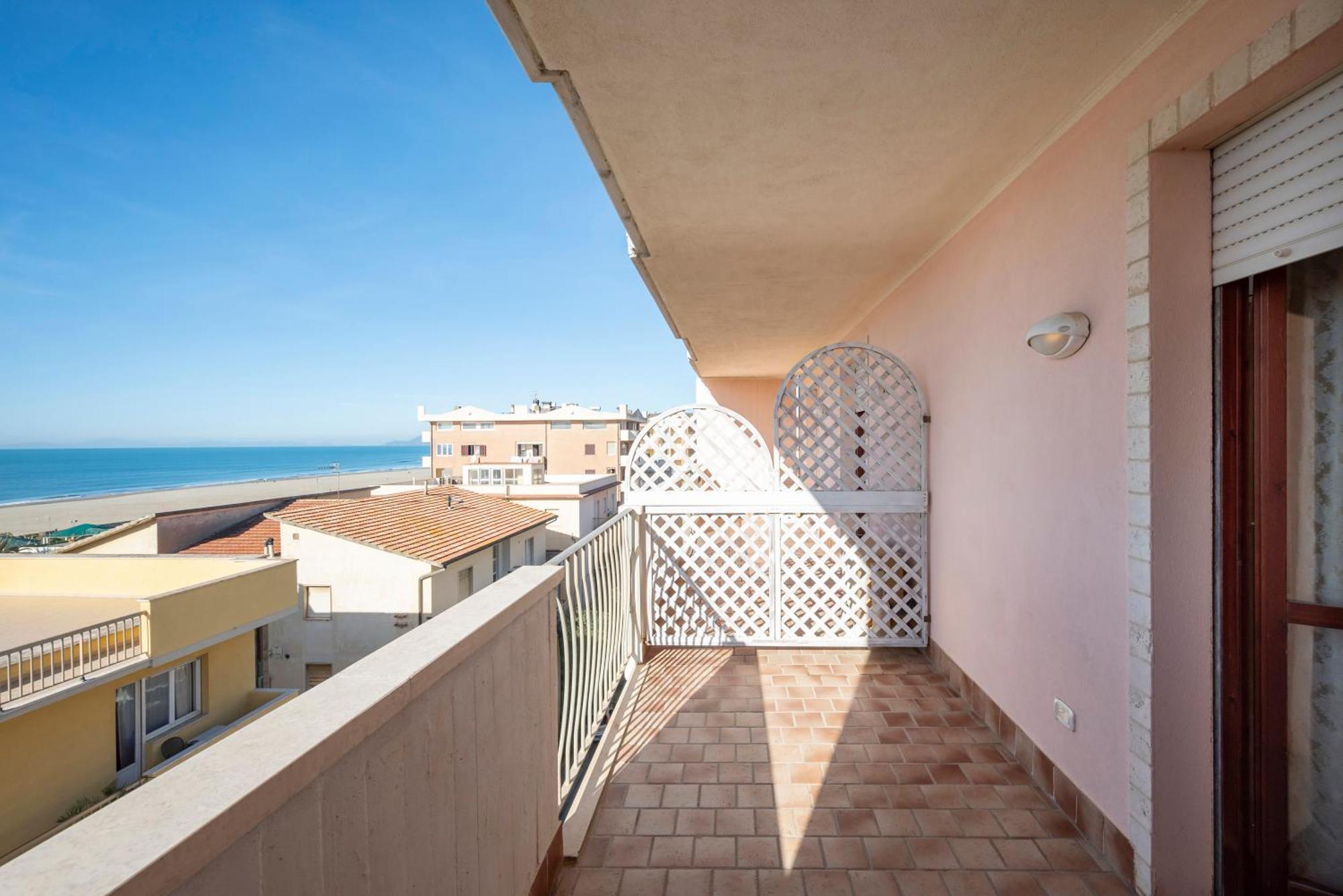 Lola Piccolo Hotel E Appartamenti Marina di Grosseto Zewnętrze zdjęcie