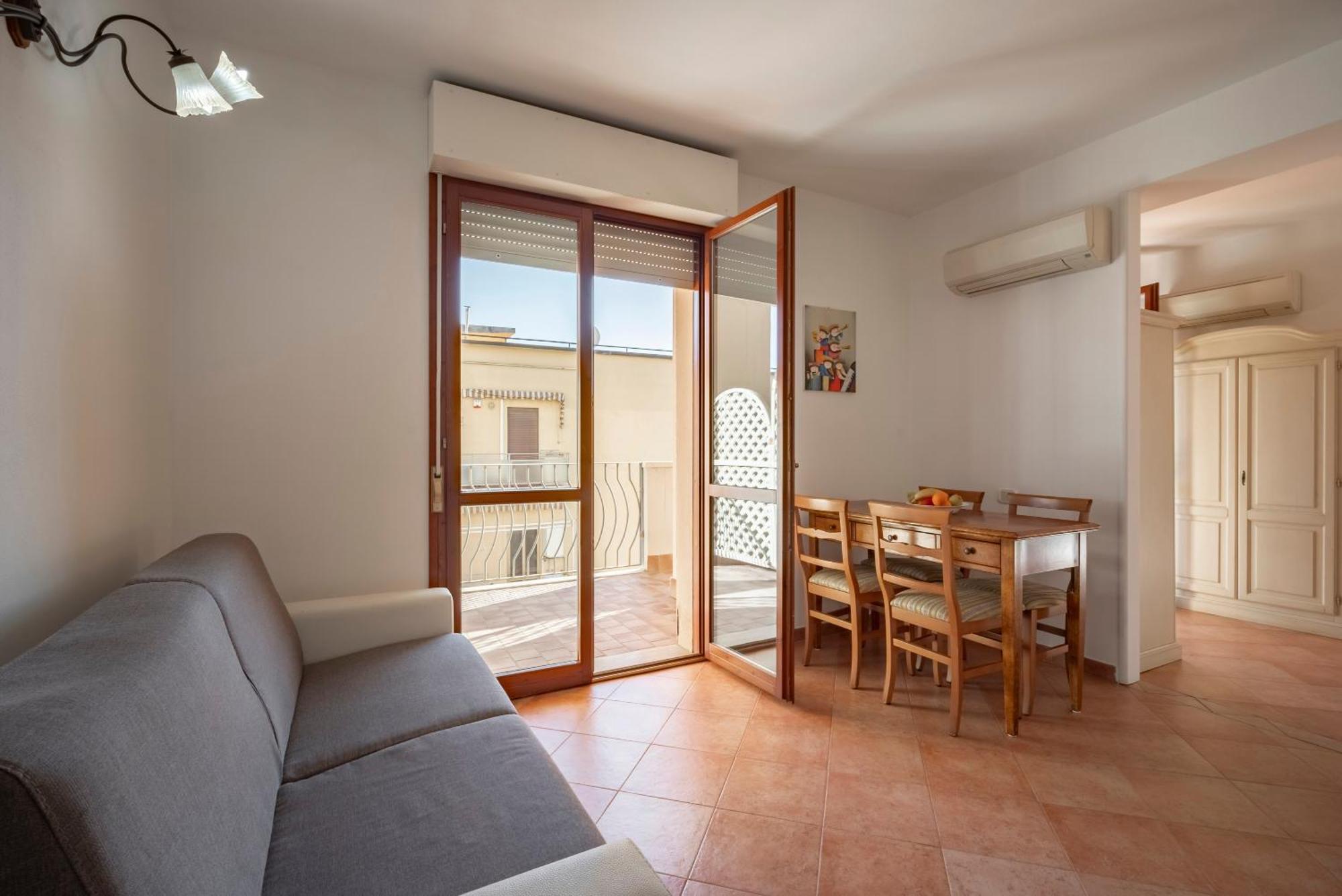 Lola Piccolo Hotel E Appartamenti Marina di Grosseto Zewnętrze zdjęcie
