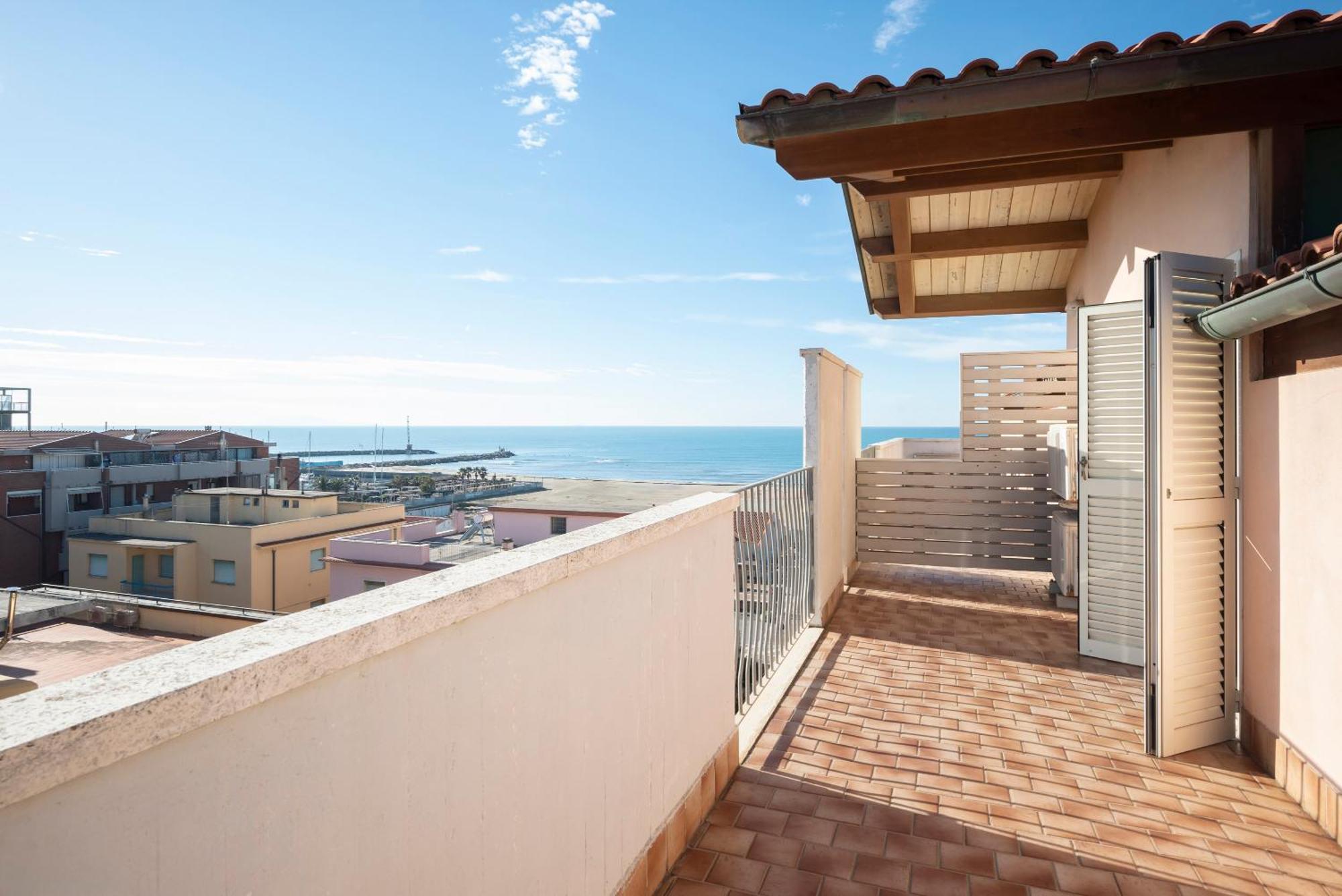 Lola Piccolo Hotel E Appartamenti Marina di Grosseto Zewnętrze zdjęcie
