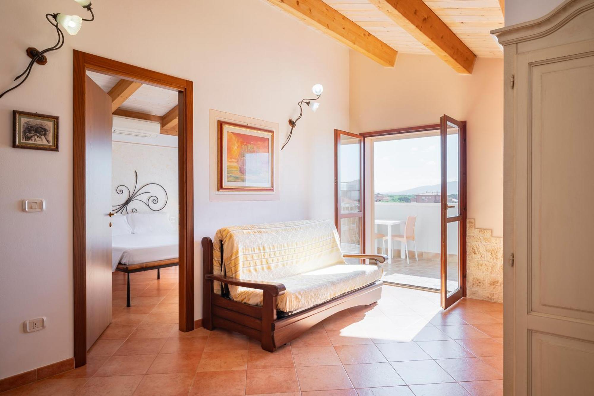 Lola Piccolo Hotel E Appartamenti Marina di Grosseto Zewnętrze zdjęcie