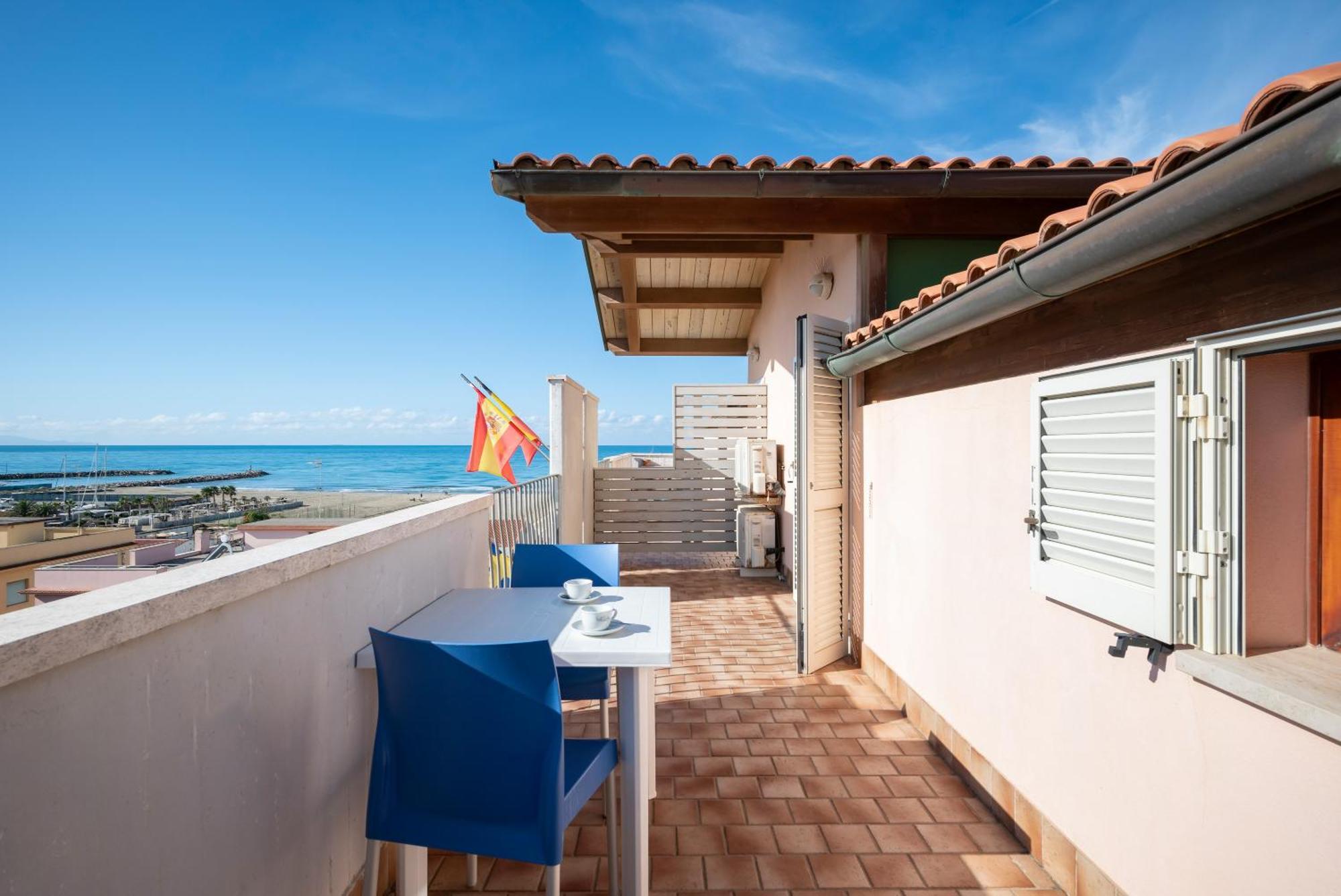 Lola Piccolo Hotel E Appartamenti Marina di Grosseto Zewnętrze zdjęcie