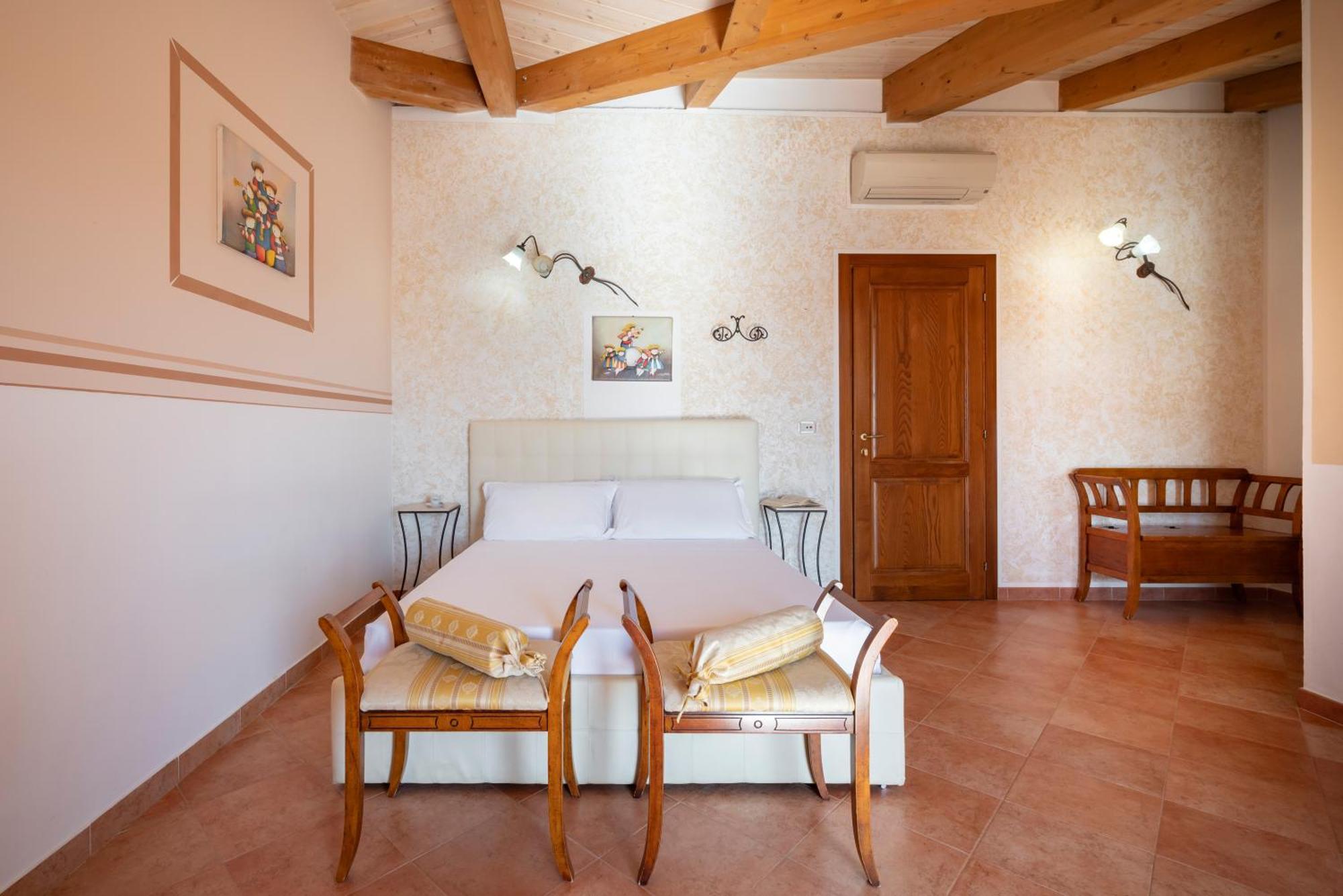 Lola Piccolo Hotel E Appartamenti Marina di Grosseto Zewnętrze zdjęcie